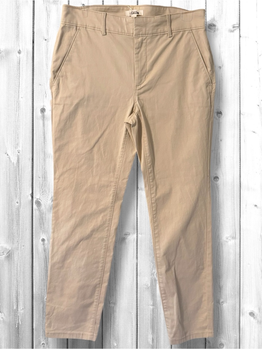 🌼LOFT Beige Straight-Leg Chino Pants